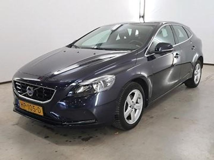 VOLVO V40 2015 yv1mv7431g2318138