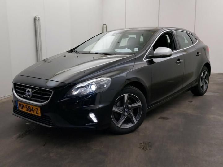 VOLVO V40 2015 yv1mv7431g2318195