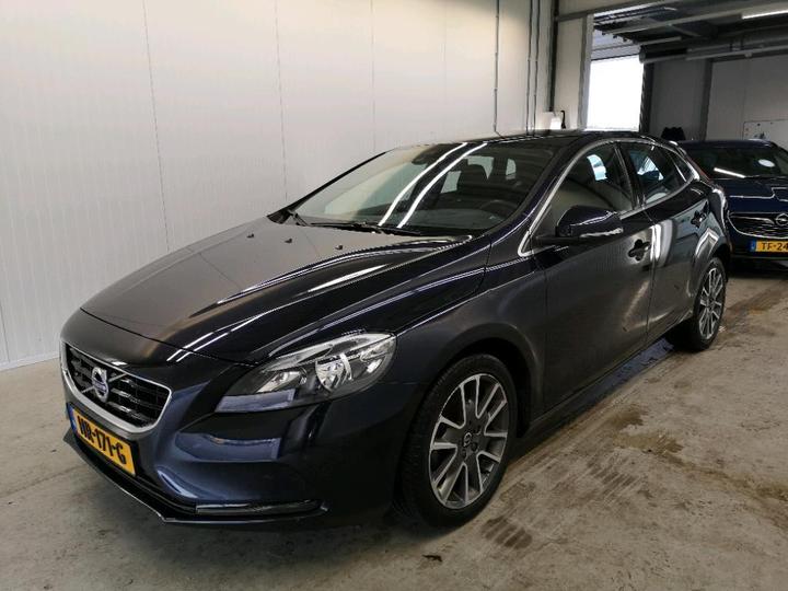 VOLVO V40 2015 yv1mv7431g2318417