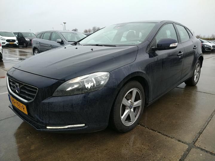 VOLVO V40 2015 yv1mv7431g2318854