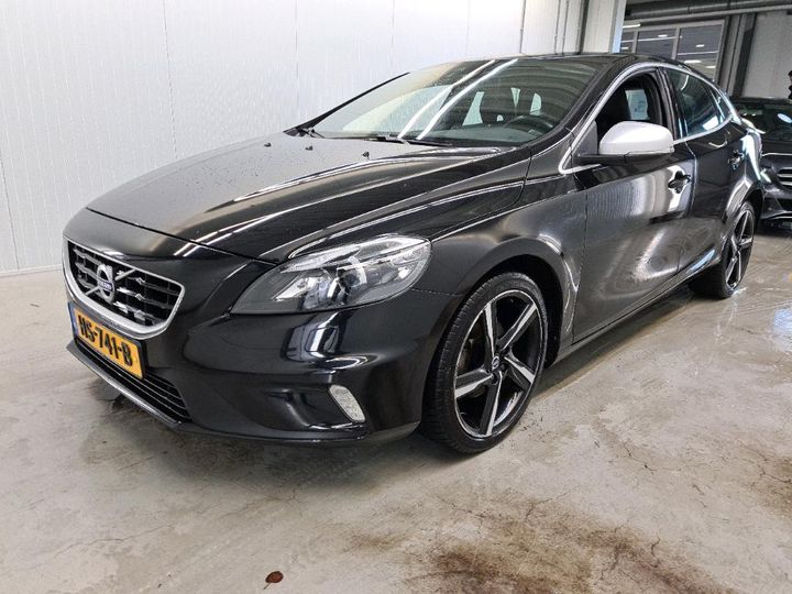 VOLVO V40 2015 yv1mv7431g2318966