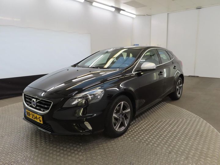 VOLVO V40 2015 yv1mv7431g2318981