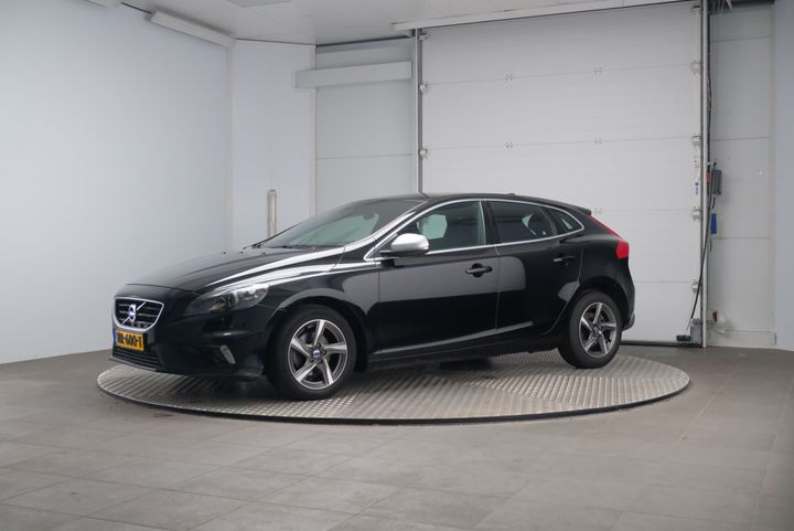 VOLVO V40 2015 yv1mv7431g2319135