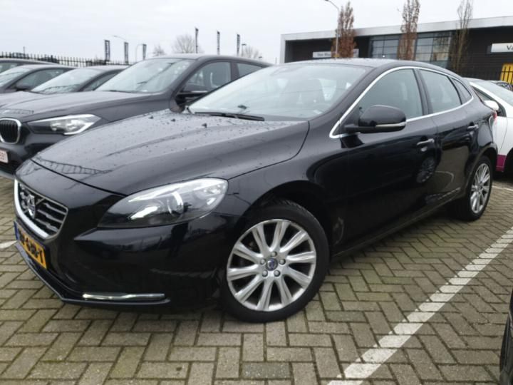 VOLVO V40 2015 yv1mv7431g2319222