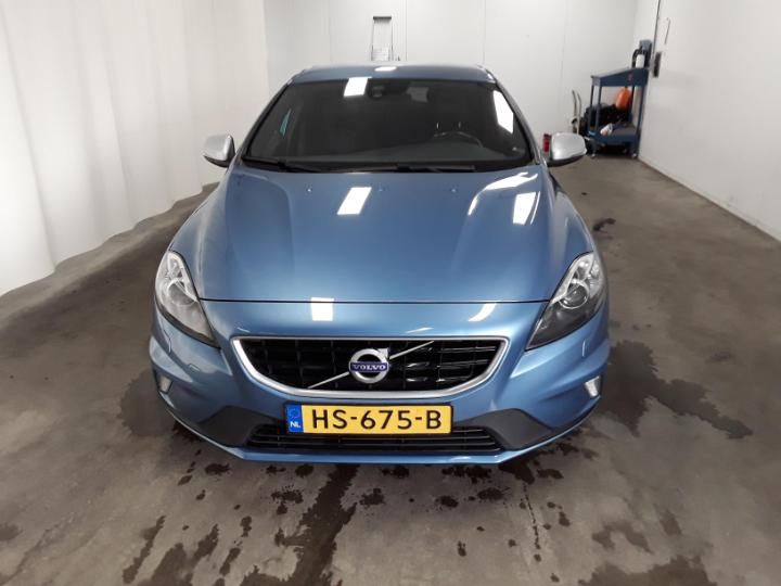 VOLVO V40 2015 yv1mv7431g2319274