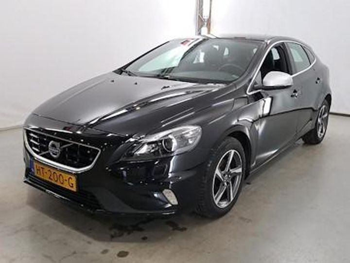 VOLVO V40 2015 yv1mv7431g2319456