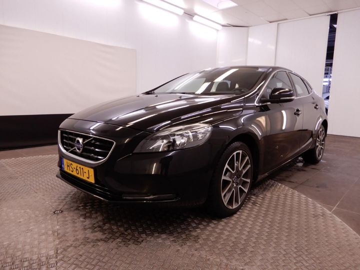 VOLVO V40 2015 yv1mv7431g2319827