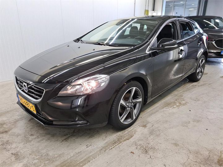 VOLVO V40 2015 yv1mv7431g2319836