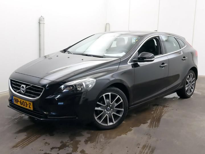 VOLVO V40 2015 yv1mv7431g2319891