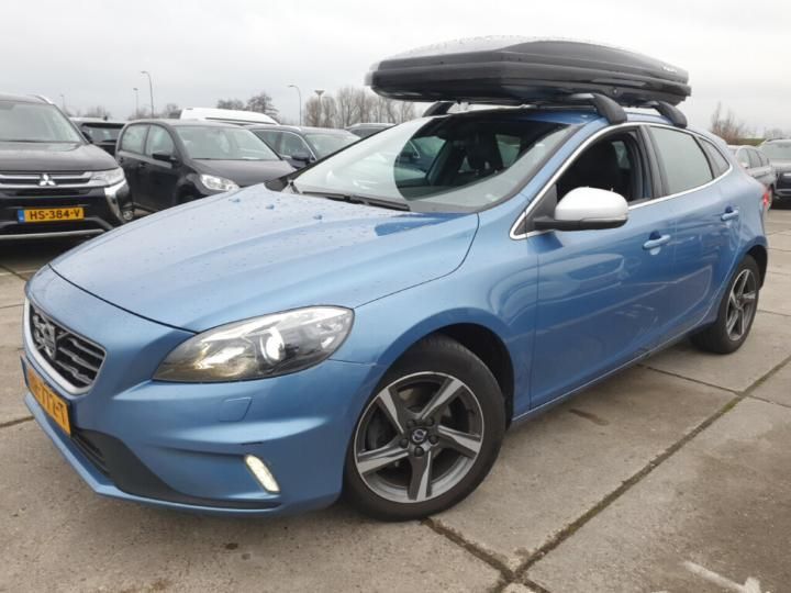 VOLVO V40 2015 yv1mv7431g2320091