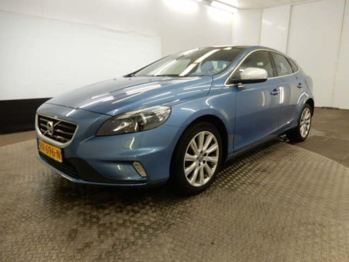 VOLVO V40 2015 yv1mv7431g2320678