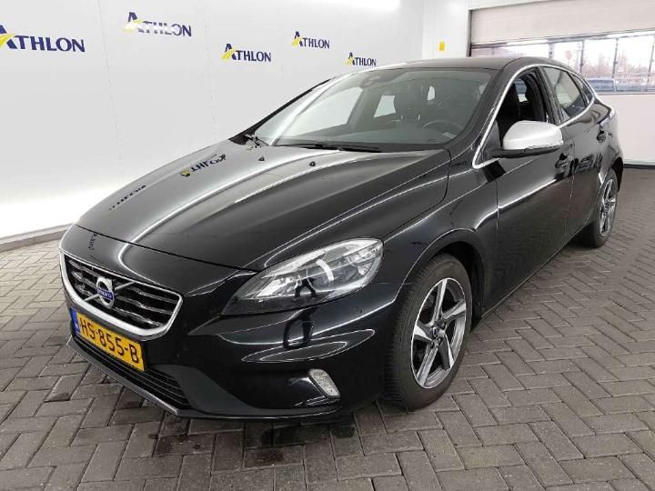 VOLVO V40 2015 yv1mv7431g2320704