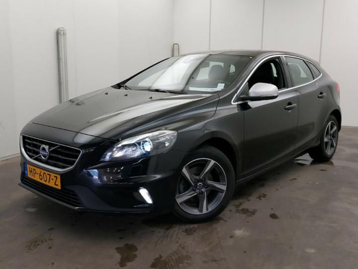 VOLVO V40 2015 yv1mv7431g2320961