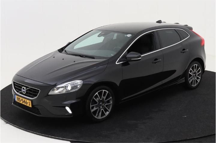 VOLVO V40 2015 yv1mv7431g2321041