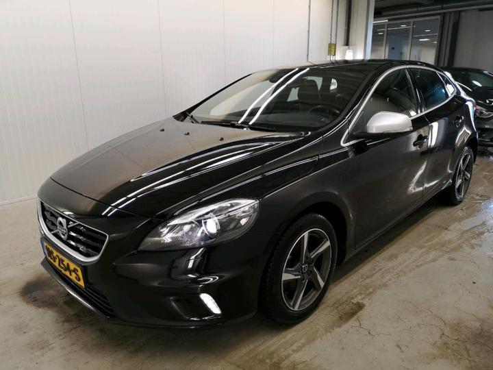 VOLVO V40 2015 yv1mv7431g2321129