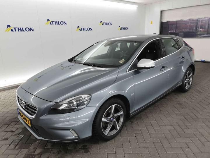 VOLVO V40 2015 yv1mv7431g2321328