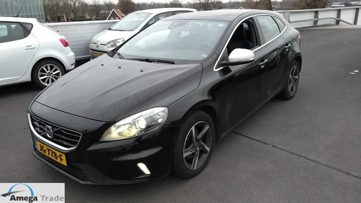 VOLVO V40 2015 yv1mv7431g2321424