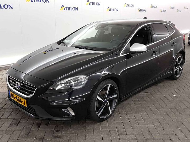 VOLVO V40 2015 yv1mv7431g2321487