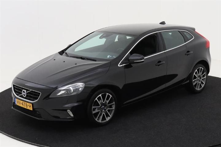 VOLVO V40 2015 yv1mv7431g2321611