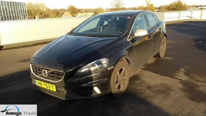 VOLVO V40 2015 yv1mv7431g2321907