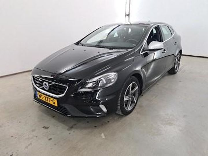 VOLVO V40 2015 yv1mv7431g2322001