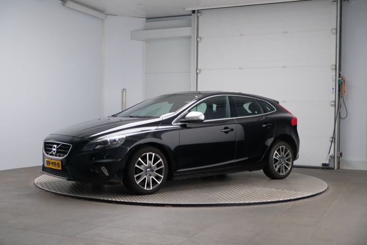 VOLVO V40 2015 yv1mv7431g2322281