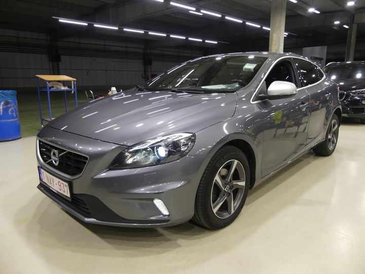 VOLVO V40 2016 yv1mv7431g2322291