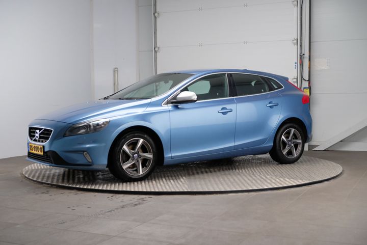 VOLVO V40 2015 yv1mv7431g2322761