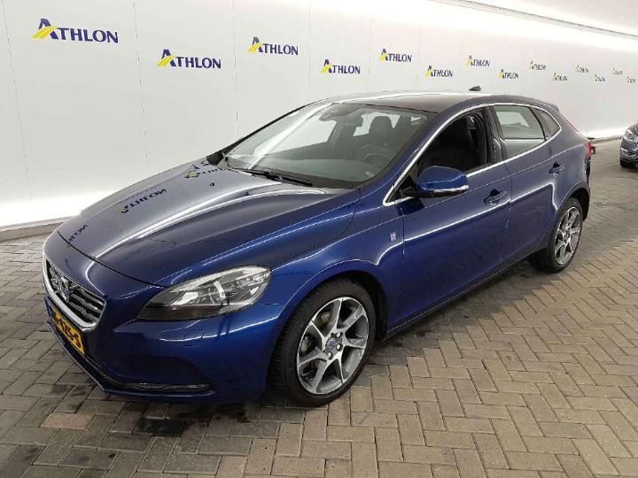 VOLVO V40 2015 yv1mv7431g2322795