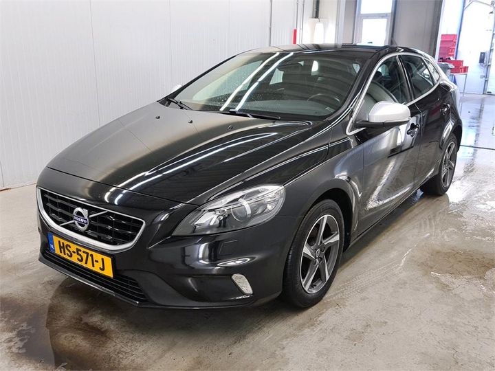 VOLVO V40 2015 yv1mv7431g2323023