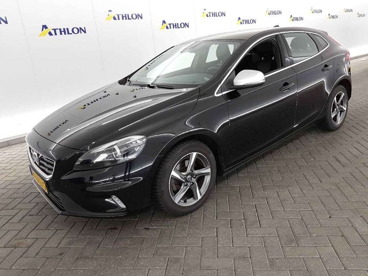 VOLVO V40 2015 yv1mv7431g2323077