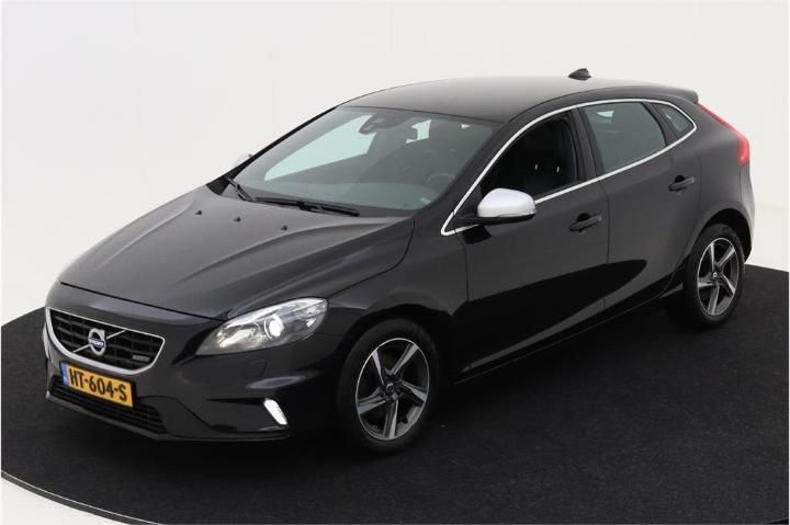 VOLVO V40 2015 yv1mv7431g2323081