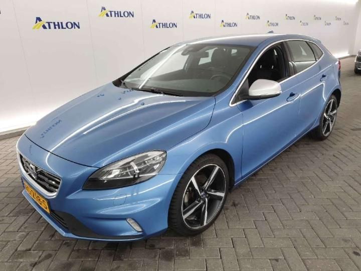 VOLVO V40 2015 yv1mv7431g2323291