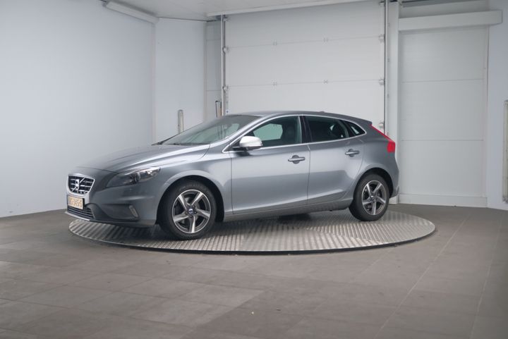 VOLVO V40 2015 yv1mv7431g2323542