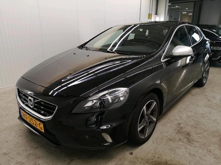 VOLVO V40 2015 yv1mv7431g2323596