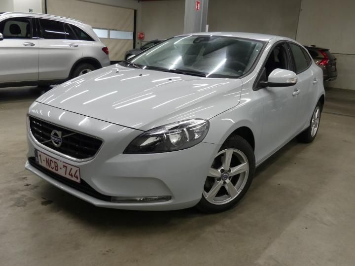 VOLVO V40 2016 yv1mv7431g2324646