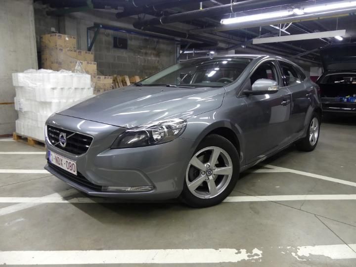 VOLVO V40 2016 yv1mv7431g2325168