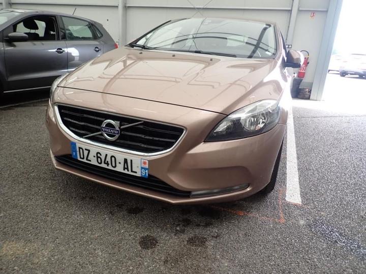 VOLVO V40 2016 yv1mv7431g2325518