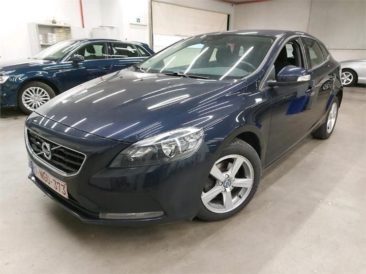 VOLVO V40 2016 yv1mv7431g2327284