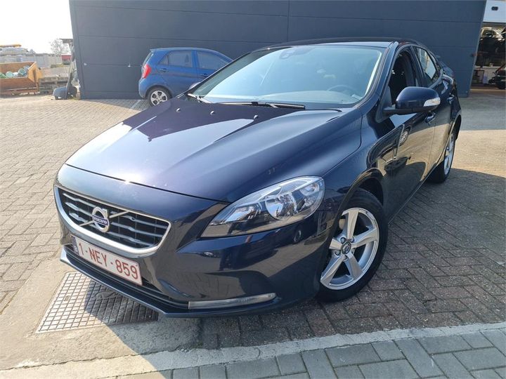 VOLVO V40 2016 yv1mv7431g2329671