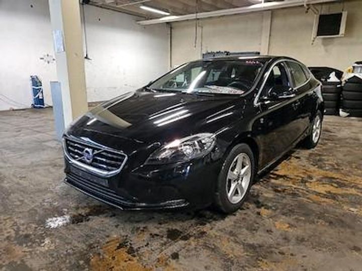 VOLVO V40 DIESEL - 2012 2016 yv1mv7431g2331356