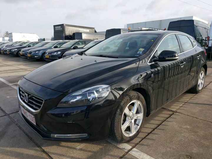 VOLVO V40 2016 yv1mv7431g2332675