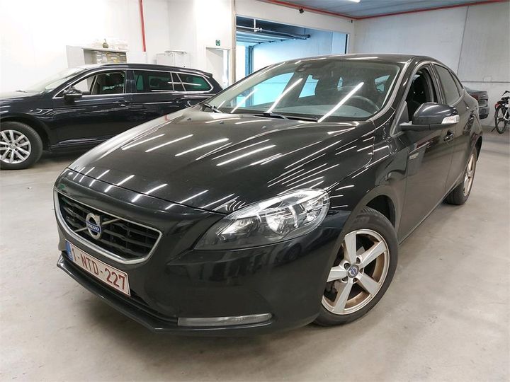 VOLVO V40 2016 yv1mv7431g2341297