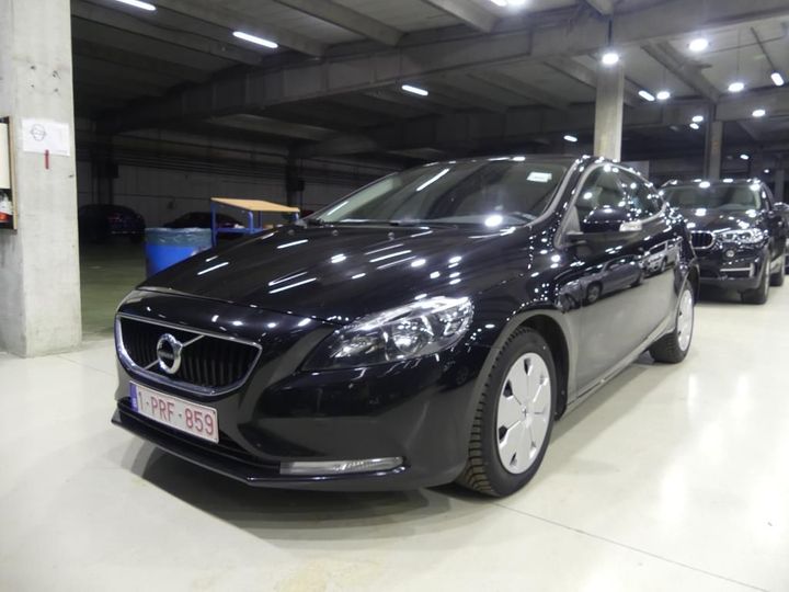 VOLVO V40 2016 yv1mv7431h2361279