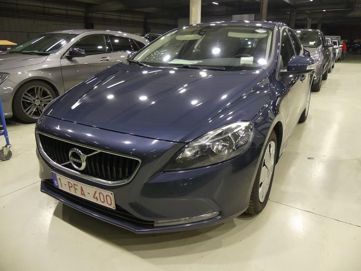 VOLVO V40 2016 yv1mv7431h2361472