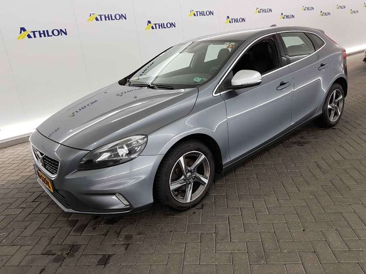 VOLVO V40 2016 yv1mv7431h2361489