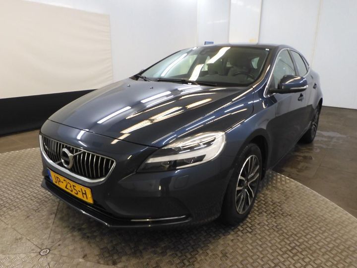 VOLVO V40 2016 yv1mv7431h2361840