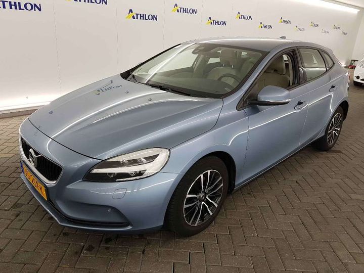 VOLVO V40 2016 yv1mv7431h2362680