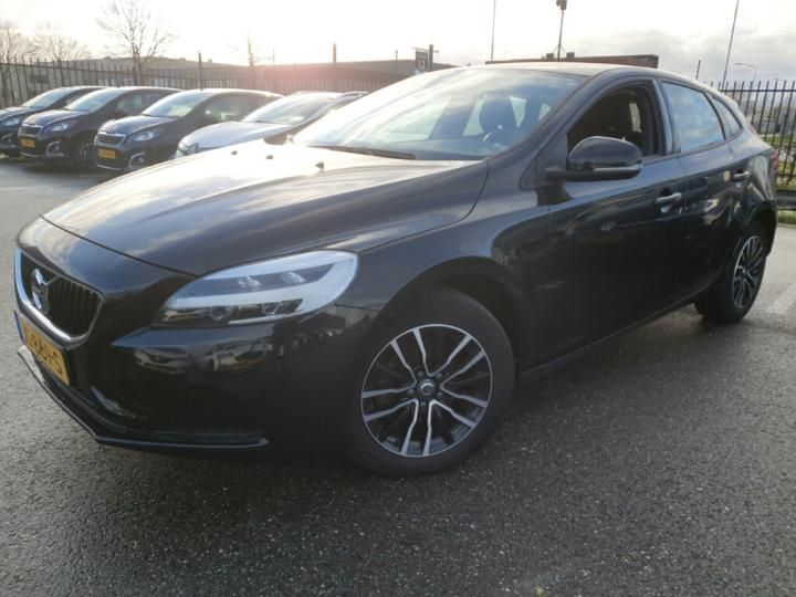 VOLVO V40 2016 yv1mv7431h2362908