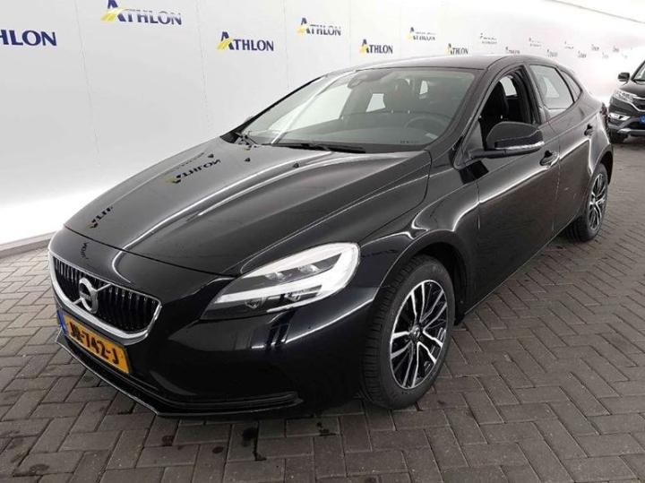 VOLVO V40 2016 yv1mv7431h2363839